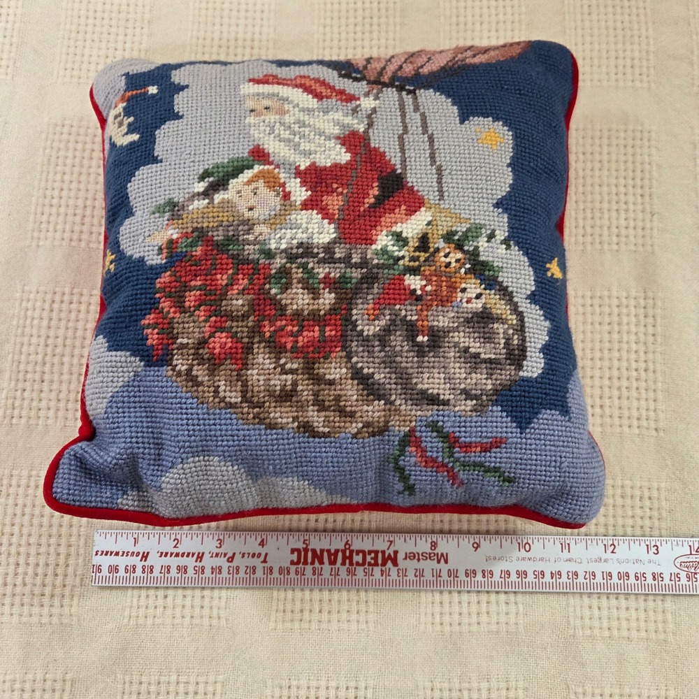 Imperial Elegance Needlepoint Santa Claus Sleigh Christmas‎ Decorative Pillow